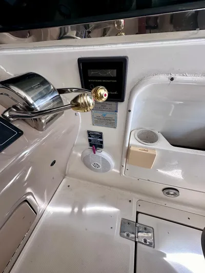 Be Knotty Yacht Photos Pics 