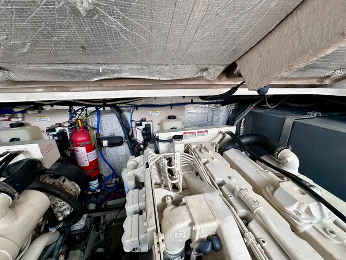 Be Knotty Yacht Photos Pics 