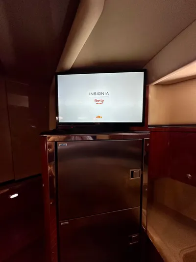 Be Knotty Yacht Photos Pics 