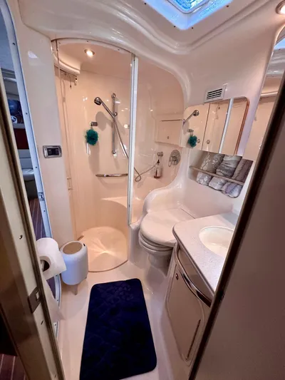 Be Knotty Yacht Photos Pics 