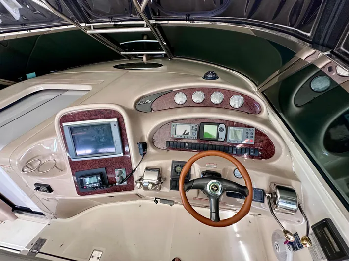 Be Knotty Yacht Photos Pics 