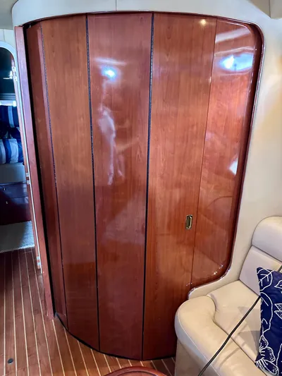 Be Knotty Yacht Photos Pics 