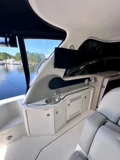 Be Knotty Yacht Photos Pics 