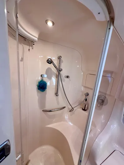 Be Knotty Yacht Photos Pics 