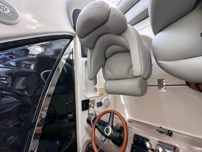 Be Knotty Yacht Photos Pics 