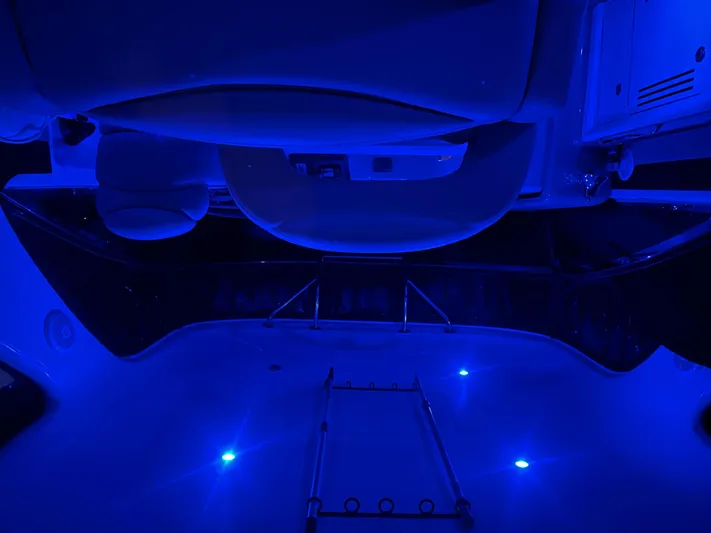 Be Knotty Yacht Photos Pics 