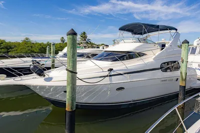 2001 Silverton 410 Sport Bridge