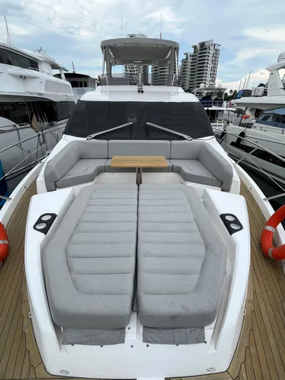  Yacht Photos Pics Sunseeker Manhattan 66