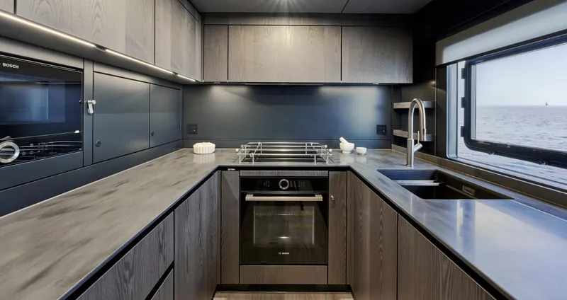 Petbond Yacht Photos Pics 