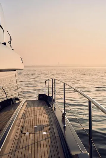 Petbond Yacht Photos Pics 