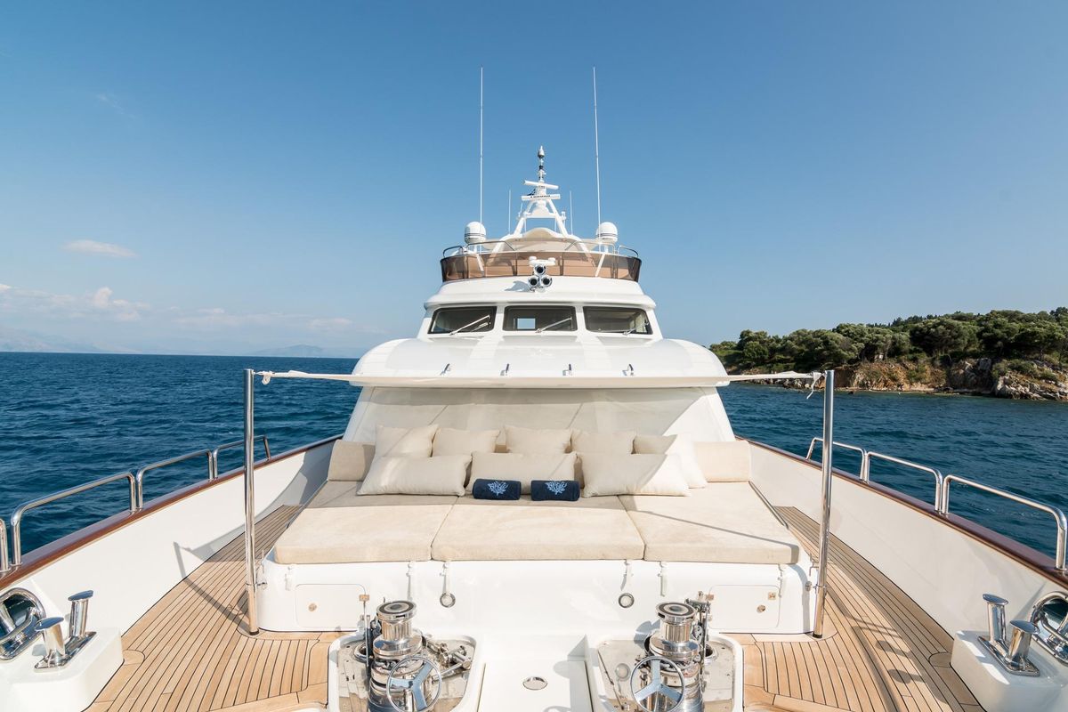2006 Benetti 99 