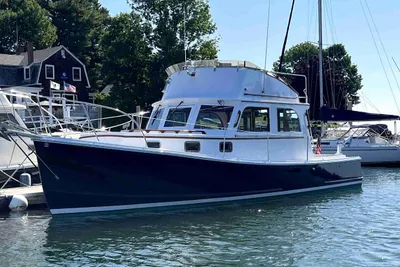Duffy 35 Flybridge Cruiser