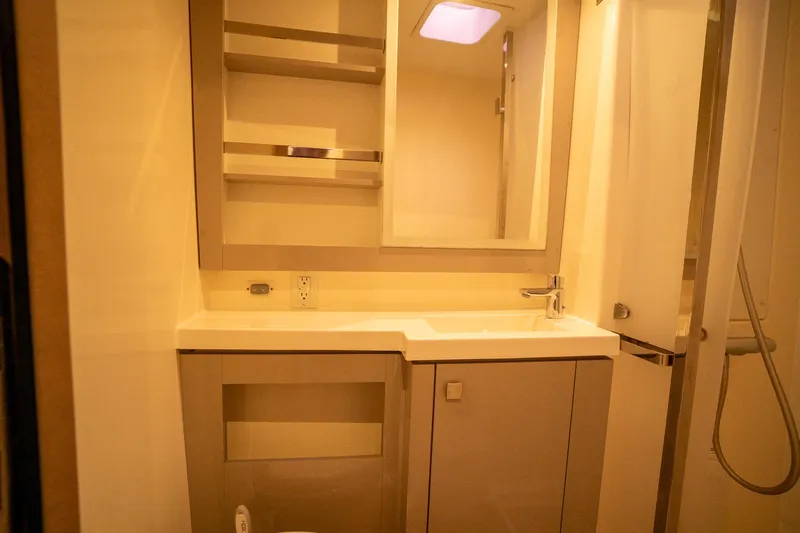 Hourglass Yacht Photos Pics 