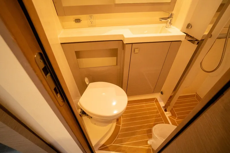 Hourglass Yacht Photos Pics 