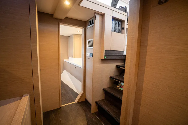 Hourglass Yacht Photos Pics 