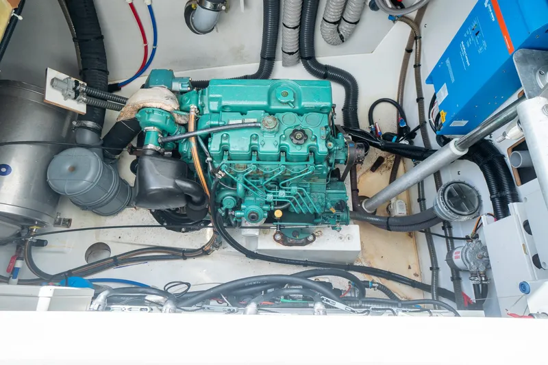 Hourglass Yacht Photos Pics 