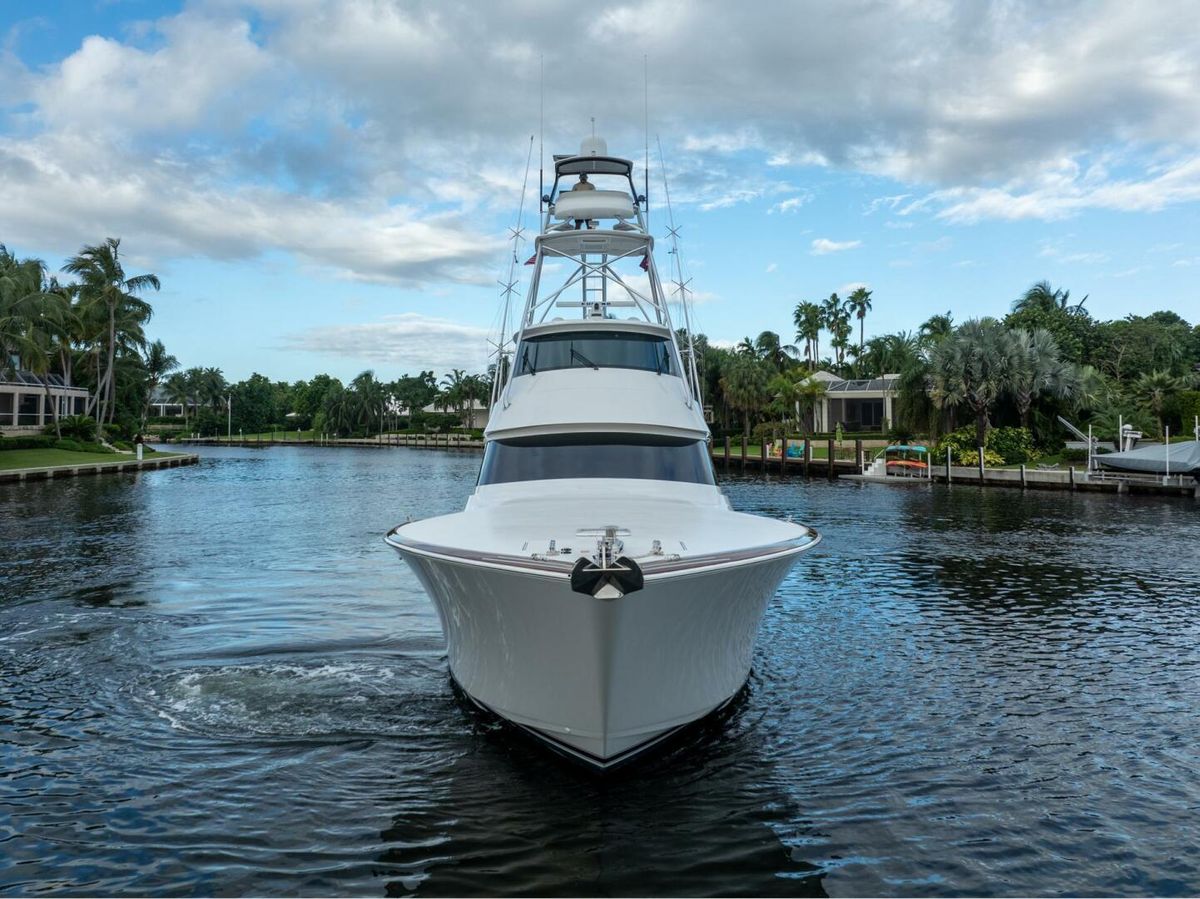 2021 Viking 68 
