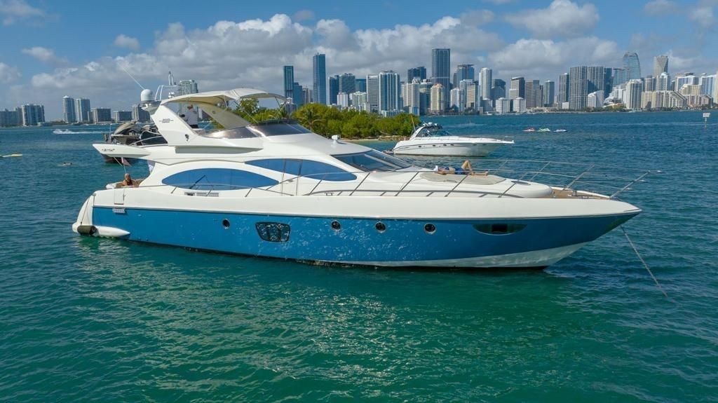 2007 Azimut 68E