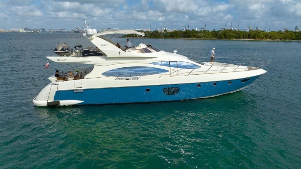 2007 Azimut 68E