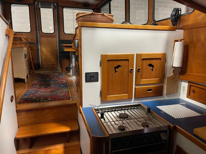 Nellie Yacht Photos Pics 