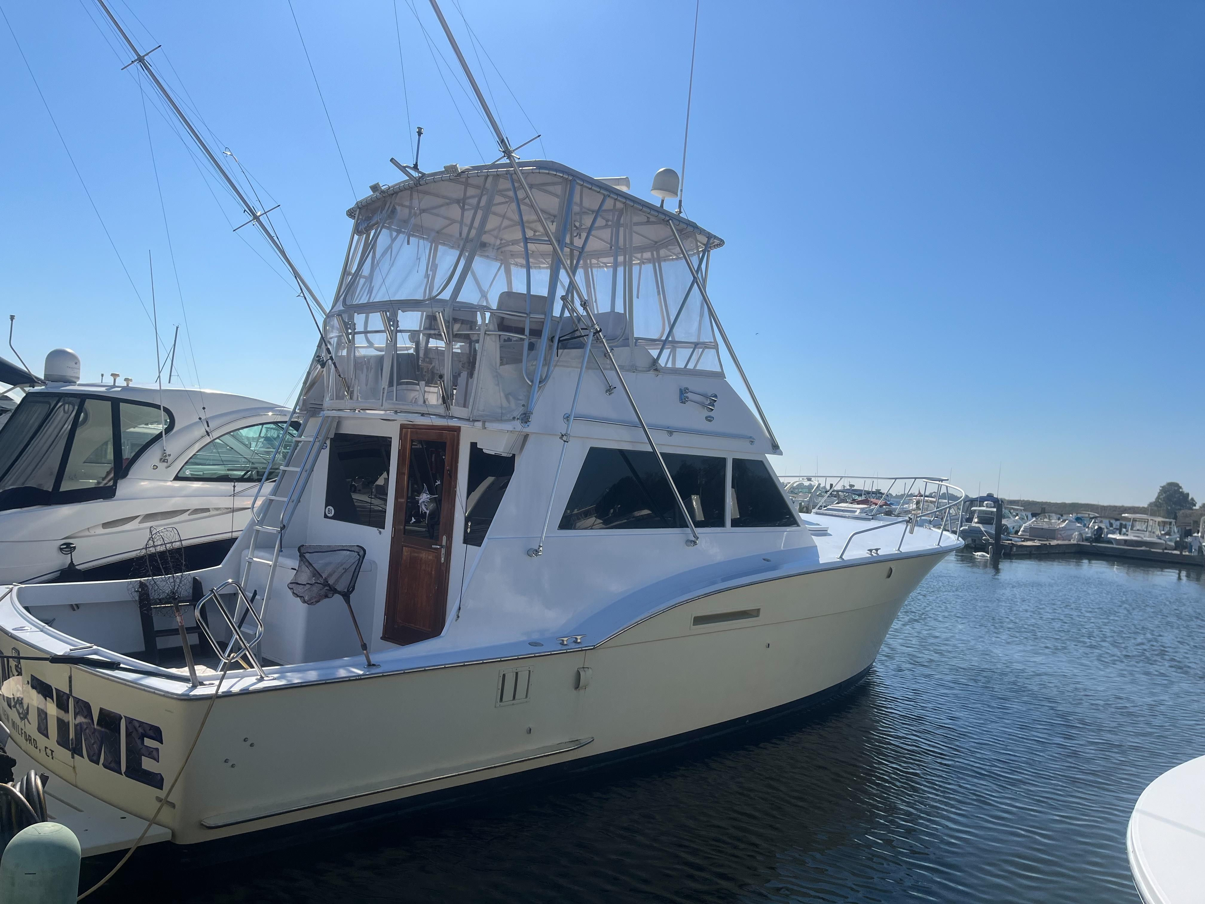 Hatteras Yachts 42 Convertible