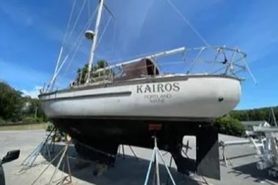 Pacific Seacraft 34