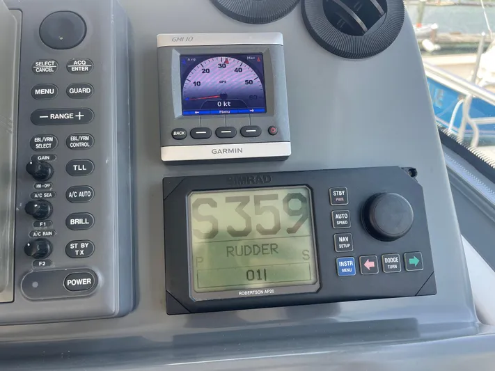 Current Situation Yacht Photos Pics Control panel of a 2001 Tiara Yachts 52 Sport Yacht with navigation instruments.