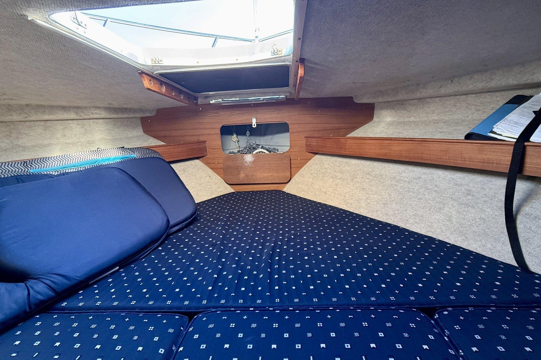 Commander 30 - Forward Cabin