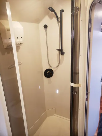 Swing Shift Yacht Photos Pics 