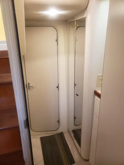 Swing Shift Yacht Photos Pics 