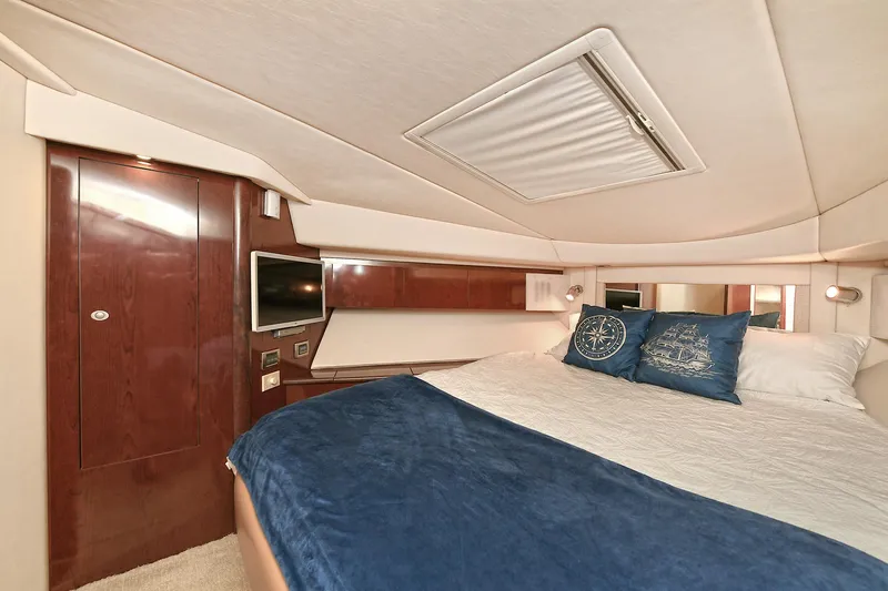 Atlantic Dream Yacht Photos Pics Luxurious cabin of the 2008 Sea Ray 44 Sedan Bridge yacht.