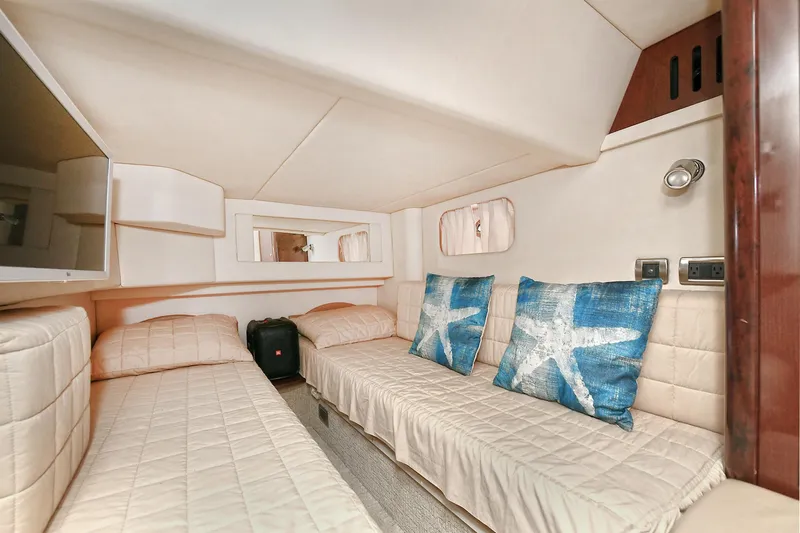 Atlantic Dream Yacht Photos Pics Interior of 2008 Sea Ray 44 Sedan Bridge with twin beds.