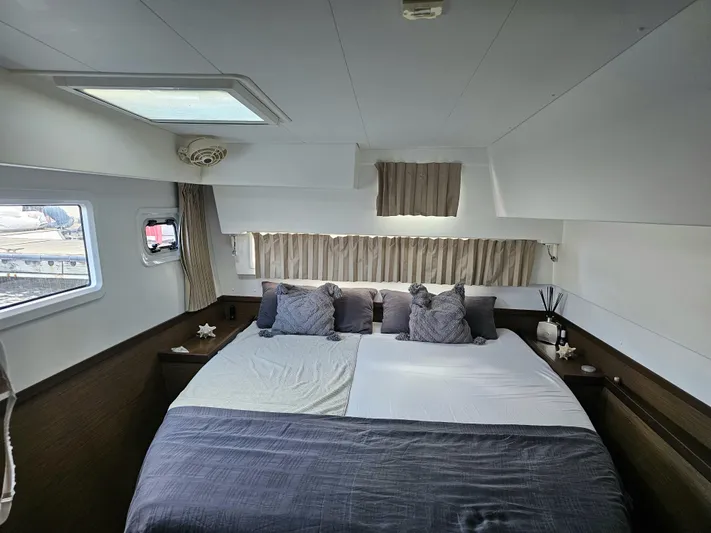 Lucky Vibes Yacht Photos Pics 