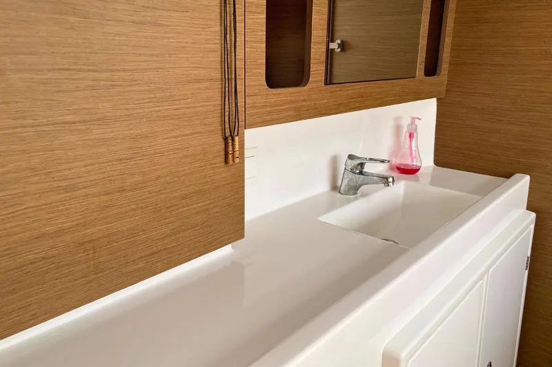 Lucky Vibes Yacht Photos Pics 