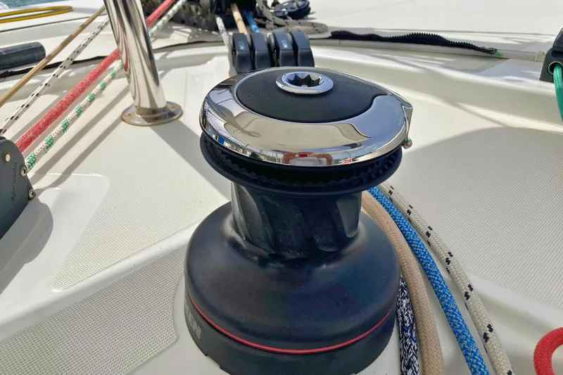 Lucky Vibes Yacht Photos Pics 