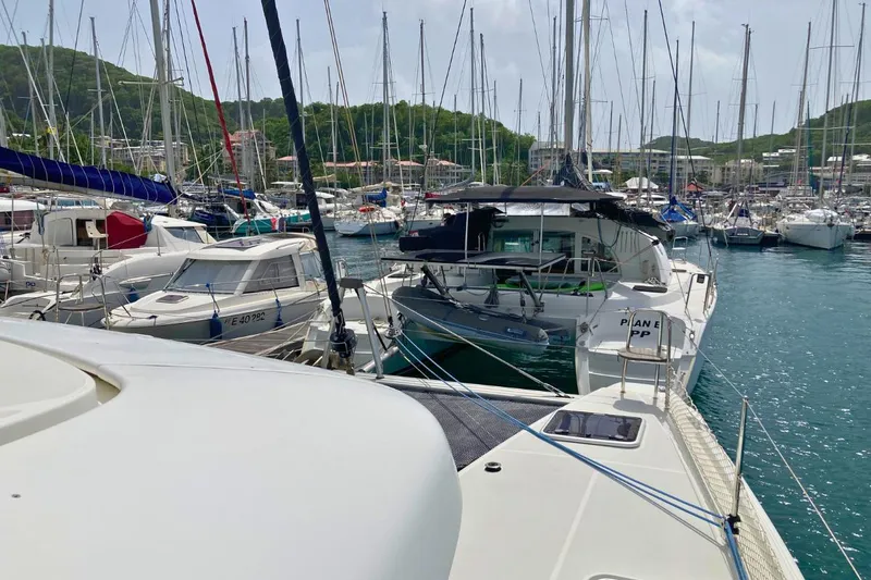 Lucky Vibes Yacht Photos Pics 