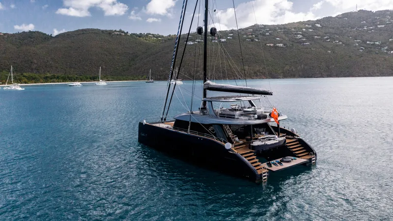 Relentless II Yacht Photos Pics 