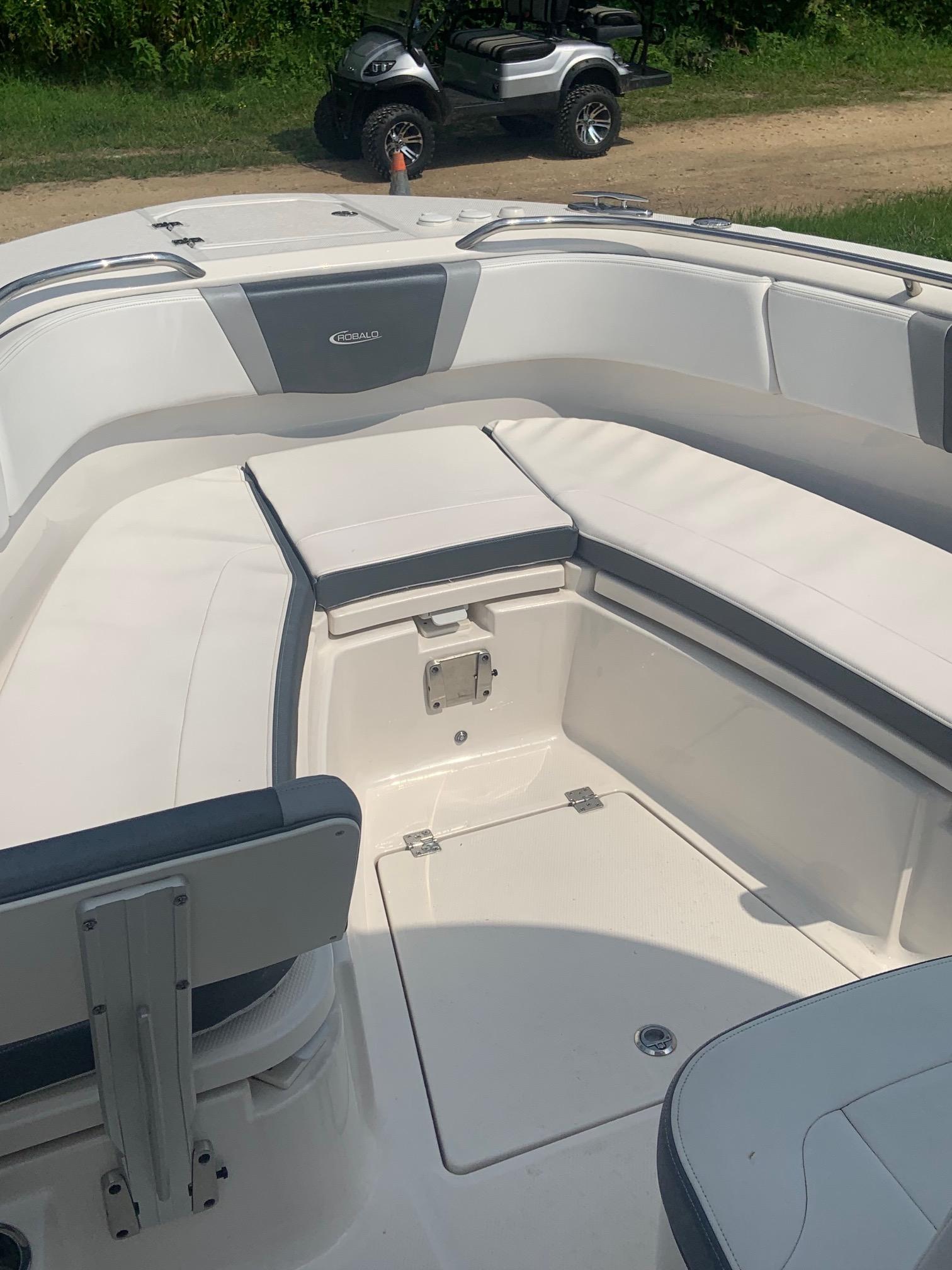 2019 Robalo R272 Center Console Center Console for sale - YachtWorld