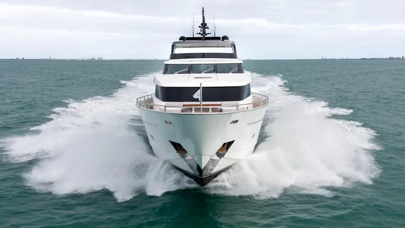 Honey Pot Yacht Photos Pics 