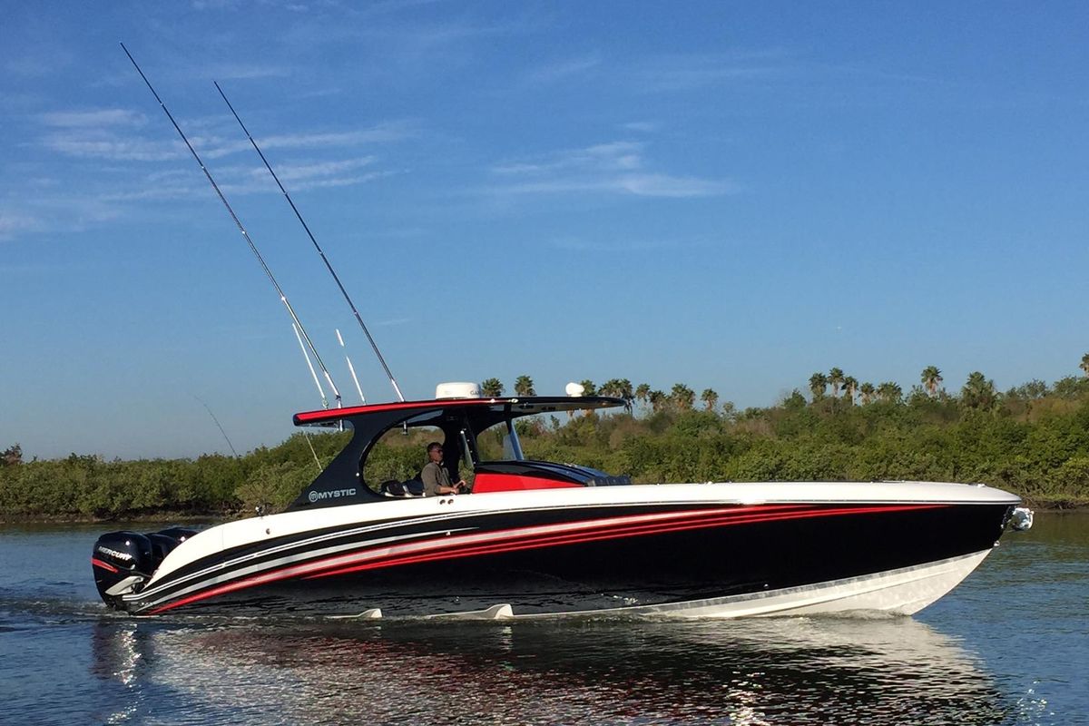 2017 Mystic Powerboats 42 