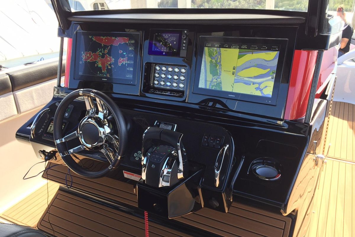 2017 Mystic Powerboats 42 