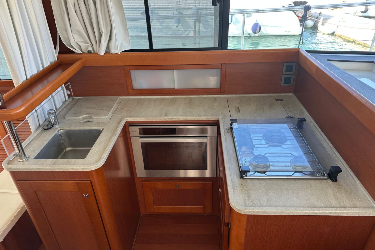 2019 Beneteau 45 