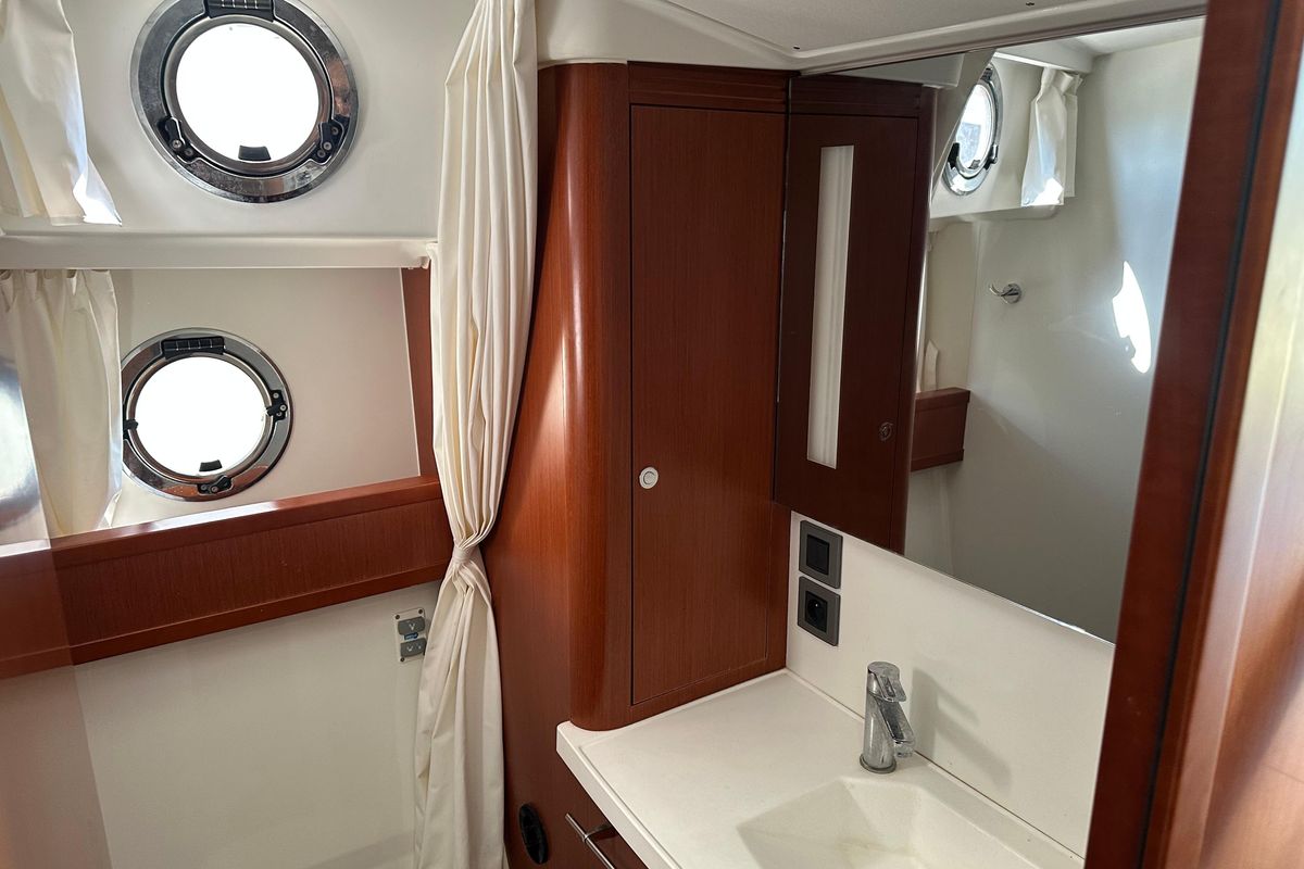 2019 Beneteau 45 