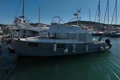Beneteau Swift Trawler 44