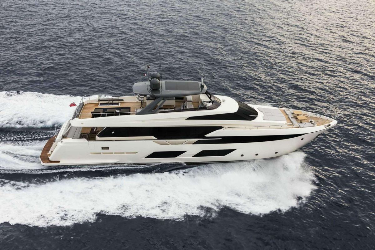 2019 Ferretti Yachts 93 