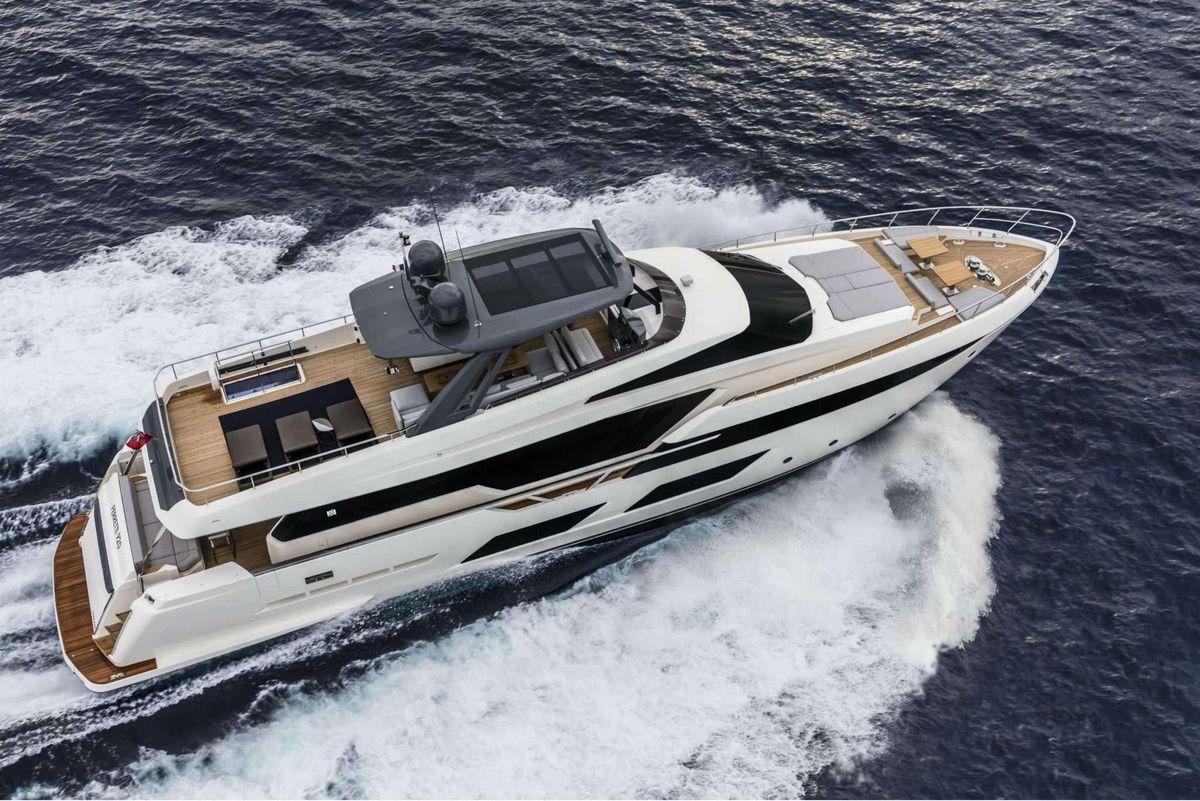 2019 Ferretti Yachts 93 