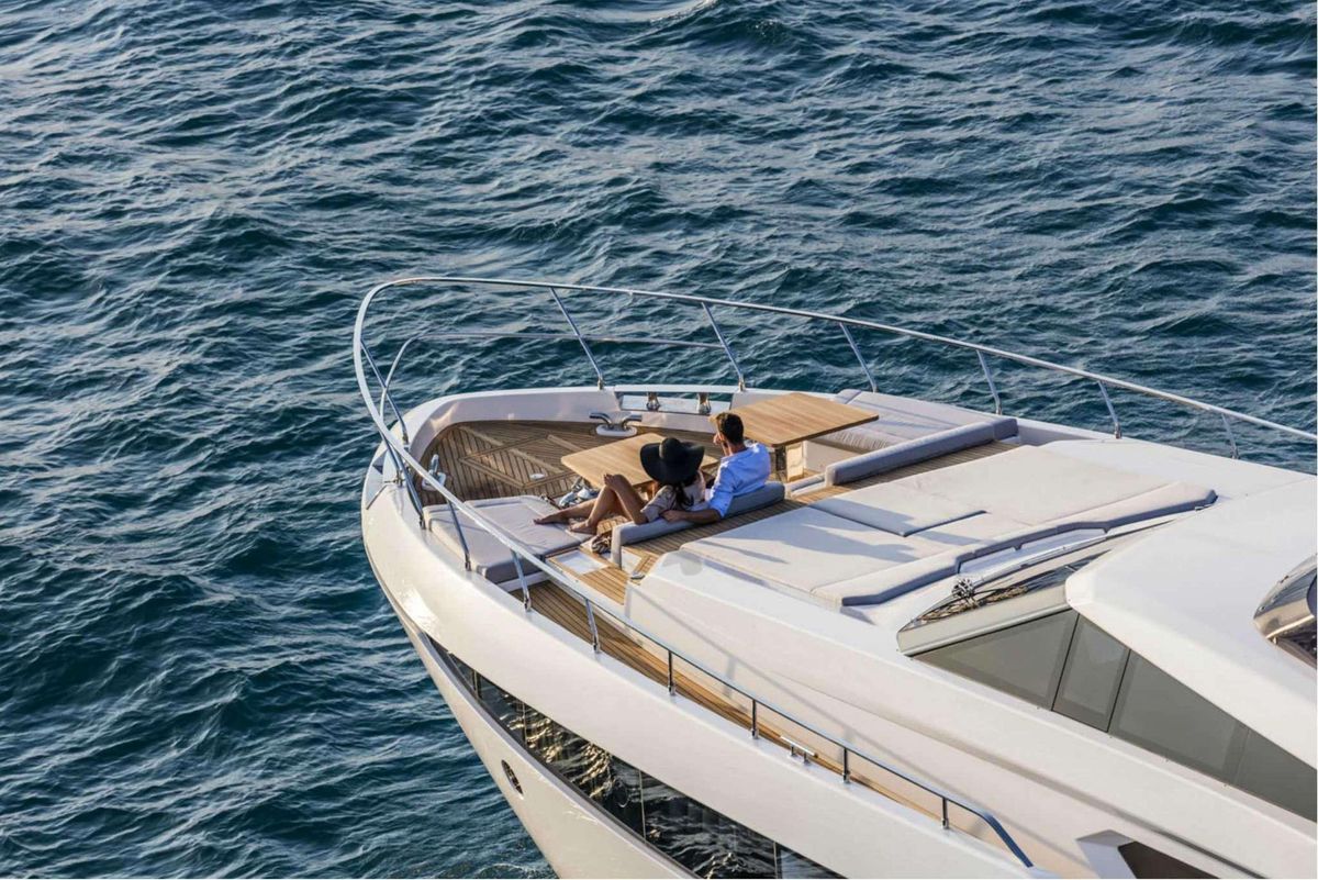 2019 Ferretti Yachts 93 