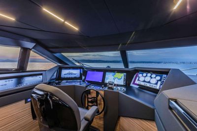 Yacht
