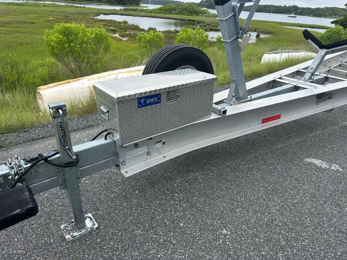 Fly Girl Yacht Photos Pics Trailer for 2020 Invincible 39 Open Fisherman near scenic waterway.