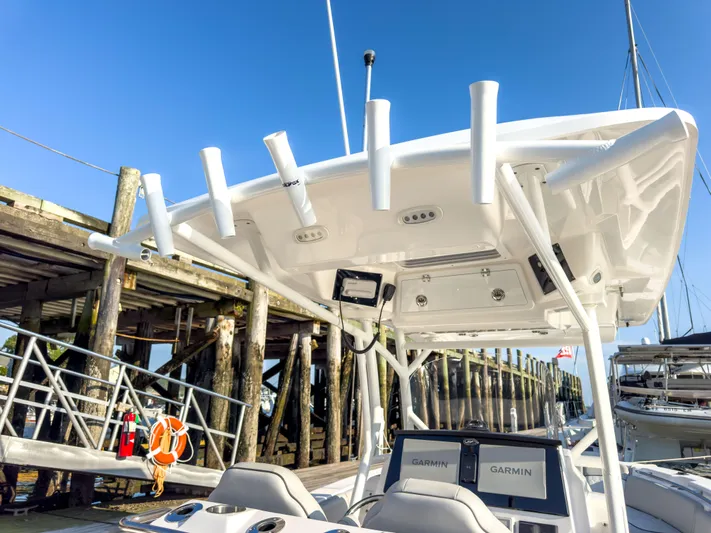 Lil Oa Yacht Photos Pics 2022 Sea Fox 288 Commander boat with Garmin electronics at a dock.